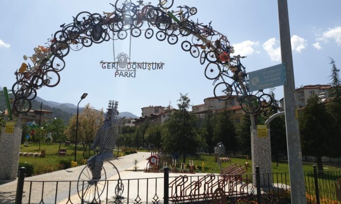 Uşak Üniversitesi öğrencilerinin projeleri hız kesmeden devam ediyor