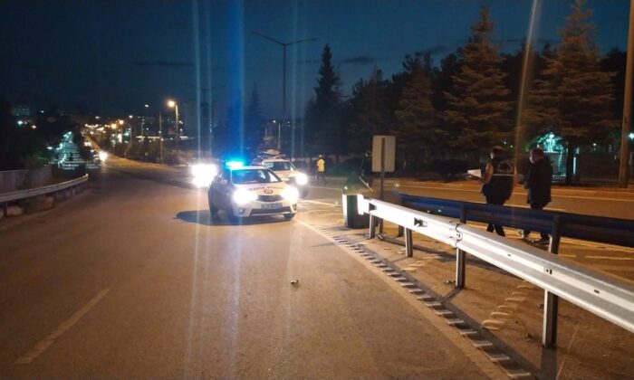 Uşak’ta yol tartışması silahlı kavgaya döndü: 3 yaralı