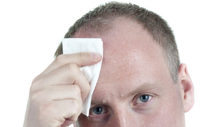 “Uykuda aşırı terlemek hastalık belirtisi”