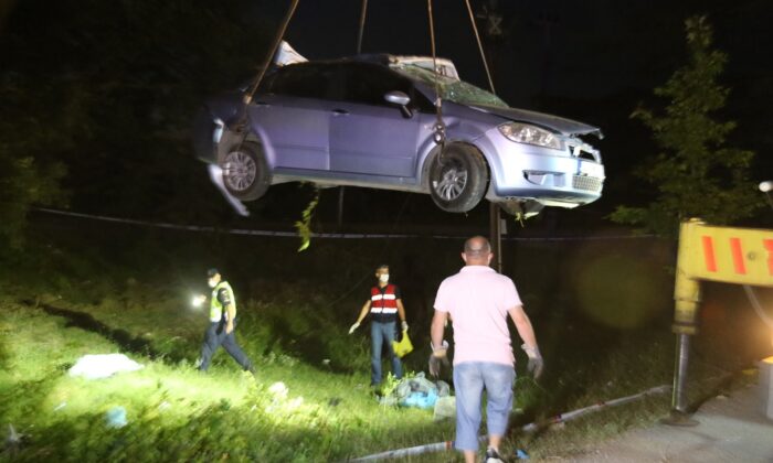 Uyuşturucu etkisinde araç kullanarak 5 kişilik aileyi yok eden sürücüye 16 yıl hapis