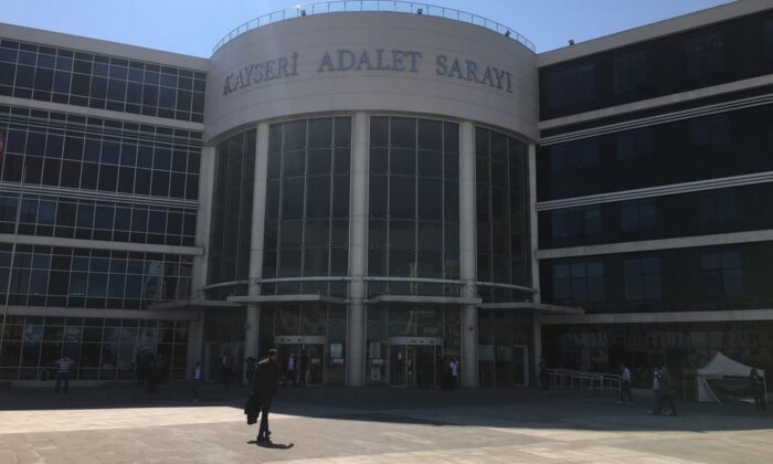 Uyuşturucu taciri sanığa 10 yıl hapis