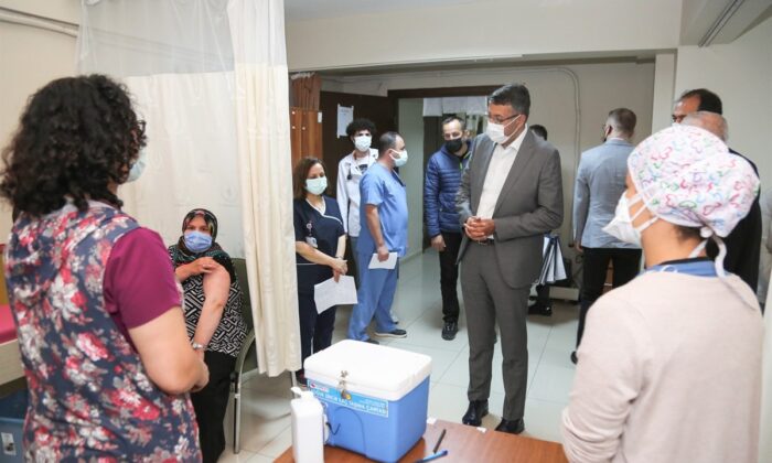 Vali Ali Çelik: “Kütahya il genelinde 338 bin 902 doz aşı uygulandı”