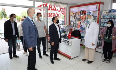 Vali Çiçek: “Eczacılarda sağlık personelleri gibi fedakarca çalıştı”