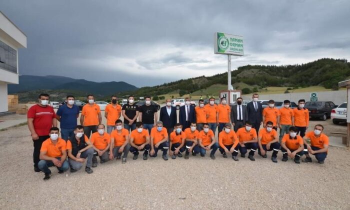 Vali Gürel, orman ürünleri fabrikasını gezdi