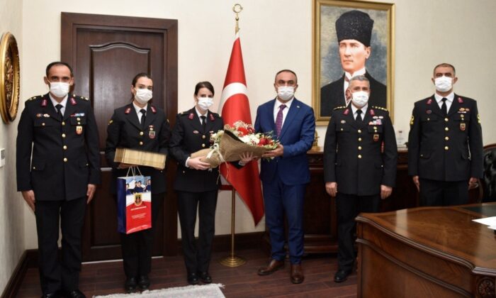 Vali Soytürk, İl Jandarma Komutanı ve jandarma personellerini kabul etti