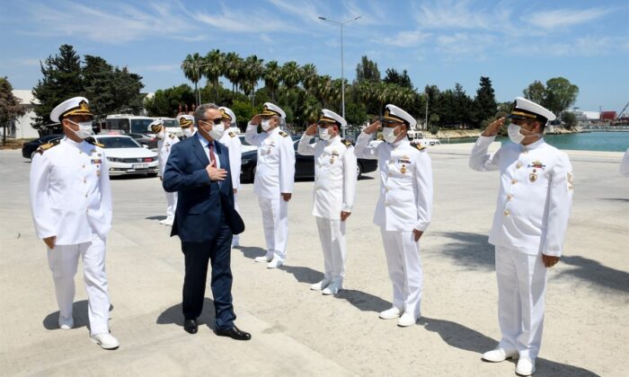 Vali Su, Sahil Güvenlik Akdeniz Bölge Komutanlığını ziyaret etti