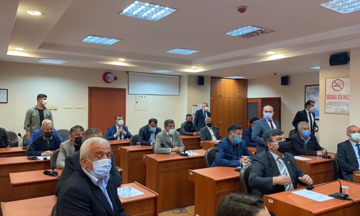 Vali Tutulmaz, köy muhtarlarıyla biraya geldi