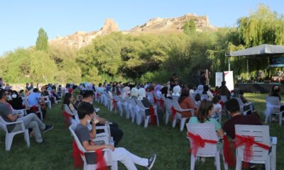 Van Kalesi’nde dört dilde konser