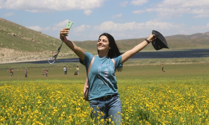 Van’da 2 bin 700 yıllık baraj gölü ekoturizme açıldı