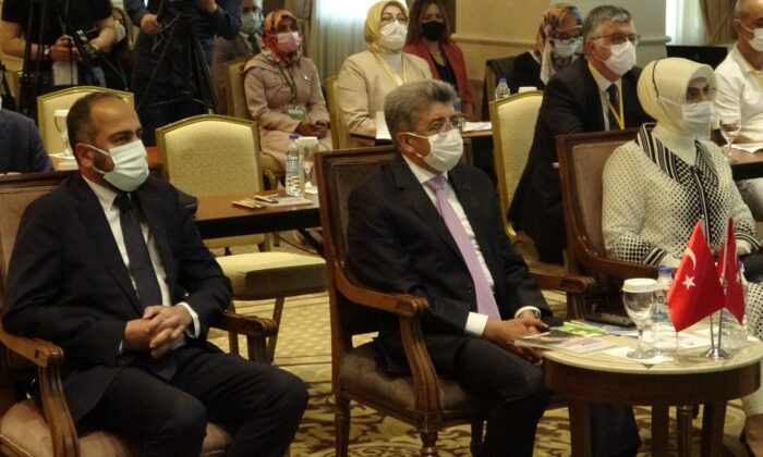 Van’da ‘Yanık Sempozyumu’ başladı