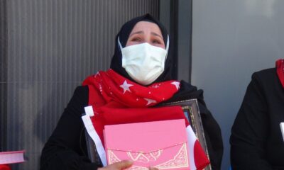 Vanlı annelerin evlat nöbeti devam ediyor