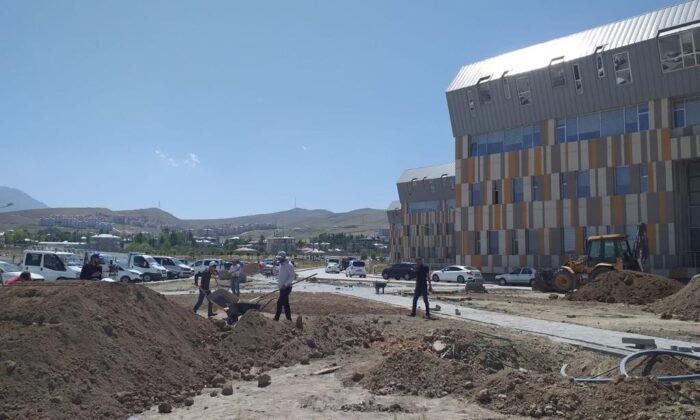 VEAH yerleşkesinde peyzaj çalışması