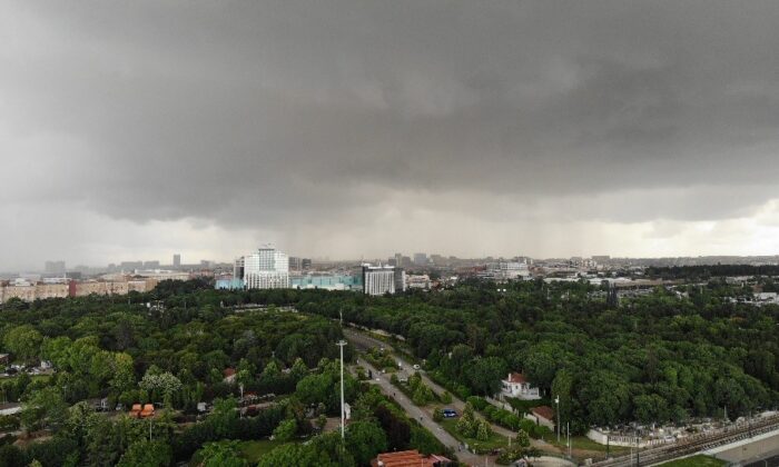 Yağmur bulutları böyle geldi