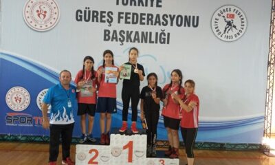 Yağmur Emir Güreşte Türkiye şampiyonu