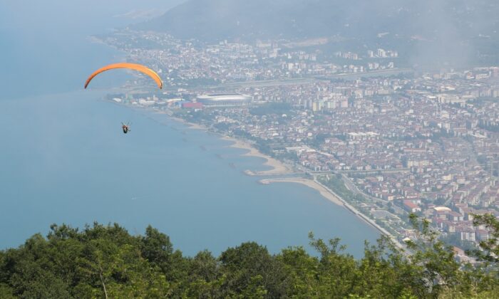 Yamaç paraşütü tutkunları Ordu’yu mesken tuttu