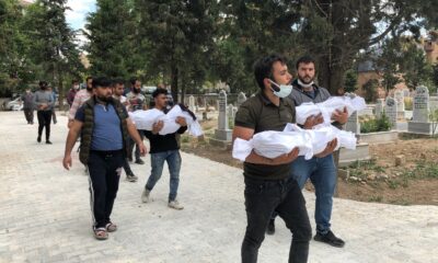 Yangında ölen 3 küçük kız kardeş yan yana defnedildi