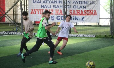 Yasak kalktı, halı sahalarda yoğunluk başladı