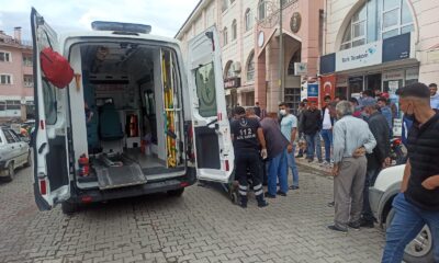 Yaşlı adam bir anda yere yığıldı, çevredeki vatandaşlar seferber oldu