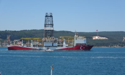 Yavuz sondaj gemisi Çanakkale Boğazı’ndan geçti