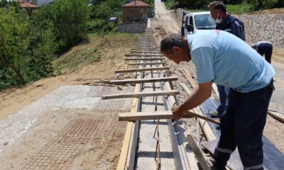 Yayaların güvenliği parapetlerle destekleniyor