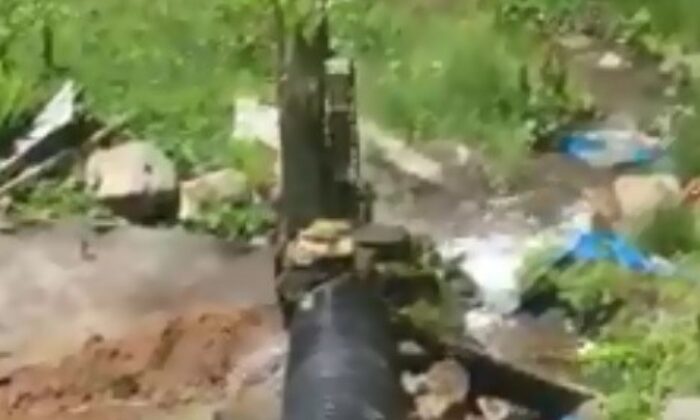 Yaylada kurduğu sistemle kendi elektriğini üretiyor