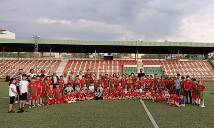 Yaz spor okuluna büyük ilgi