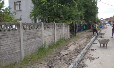 Yeni kaldırım ve onarım çalışmaları sürüyor