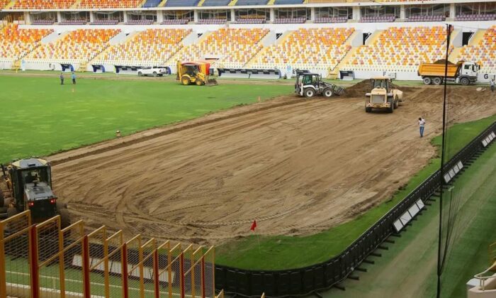 Yeni Malatya Stadyumu’nda çim zemin değişiyor