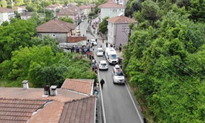 Yıkım yaparken duvarın altında kaldı