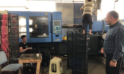 Yolcu, soğuk hava deposunda incelemelerde bulundu