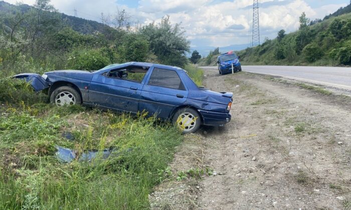 Yoldan çıkan otomobil takla attı: 4 yaralı