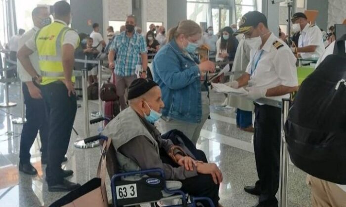 Yurtdışındaki Faslılar sınırın açılmasıyla ülkelerine dönmeye başladı