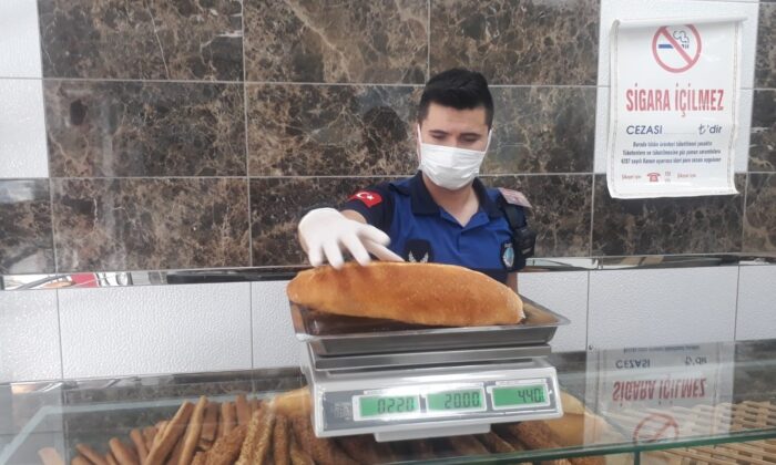 Zabıta fırınları denetledi