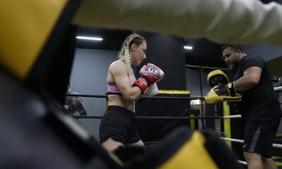 Zayıflamak için başladığı sporda rekorlar kırdı