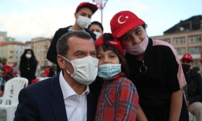 Zeytinburnu 15 Temmuz Meydanında Milli maç heyecanı