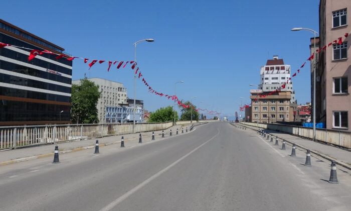 Zonguldak’ta kısıtlamada sokaklarda sessizlik hakim