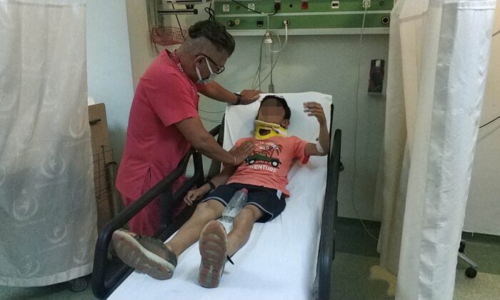 11 yaşındaki çocuk gizlice anahtarını aldığı araçla kaza yapıp yaralandı