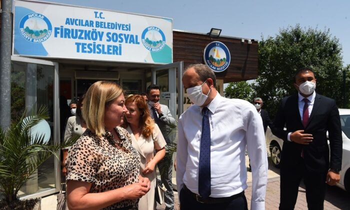 16 Başkonsolos Avcılar’da bir araya geldi