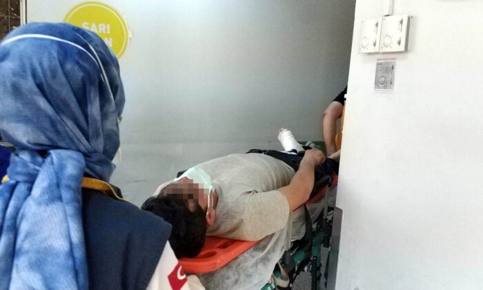 3. katın balkonundan düşen genç ölümden döndü