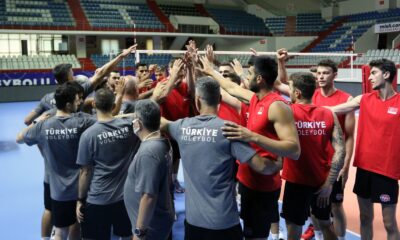 A Milli Erkek Voleybol Takımı, İstanbul’da kampa girdi