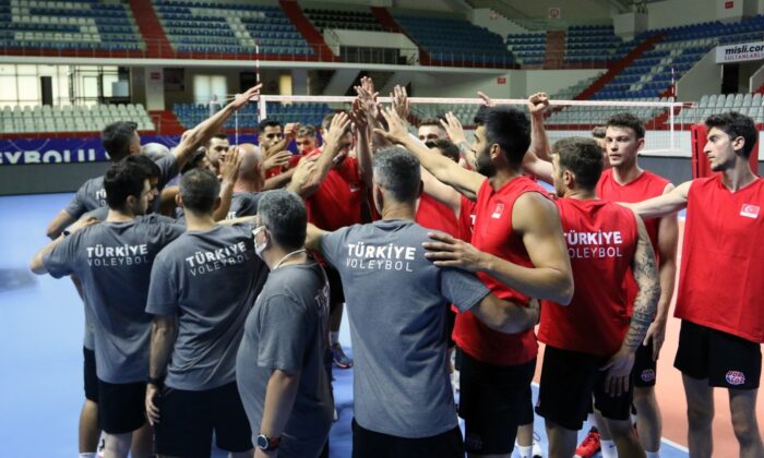A Milli Erkek Voleybol Takımı, İstanbul’da kampa girdi