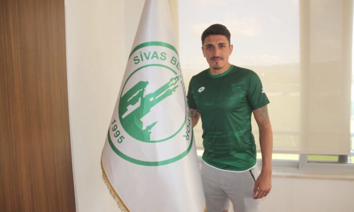 Abdullah Topkara, Sivas Belediyespor’a transfer oldu