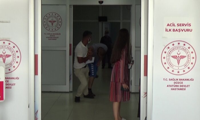 Acemi kasap, kameraları görünce duvarların arkasına saklandı