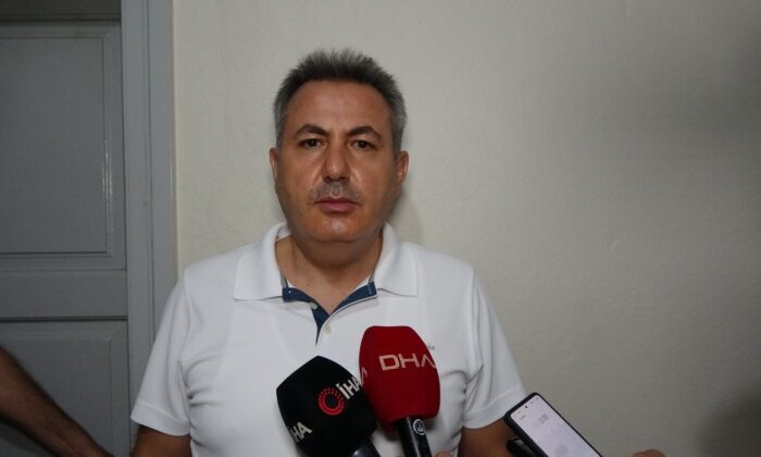 Adana Valisi Süleyman Elban: ”Çıkan yangınların rüzgardan kaynaklı elektrik tellerinin kopmasından kaynaklı olduğunu değerlendiriyoruz”
