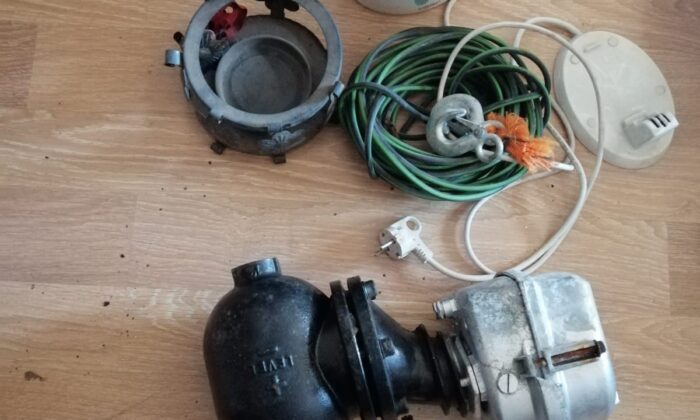 Ağrı’da hırsızlık eşyaları satan kişiler gözaltına alındı