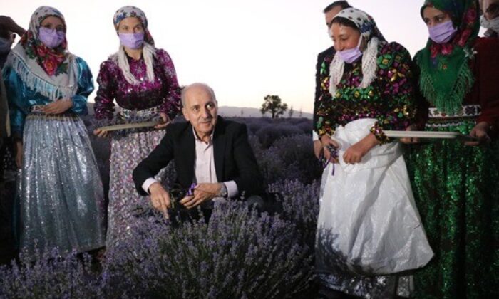 AK Parti Genel Başkanvekili Kurtulmuş: “Ülke olarak her alanda ileriye gideceğiz”