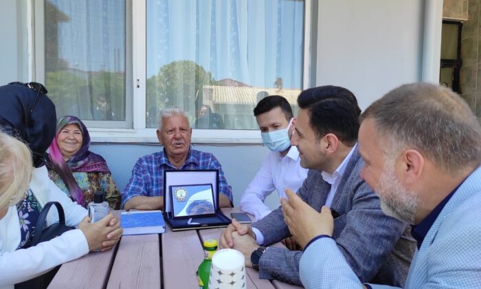 AK Parti’li Makas’tan eski başkanlara ziyaret