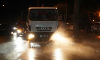 Alaçatı’daki altyapı taşmasına kısa sürede müdahale edildi