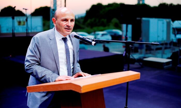 Altınova’da konserler ertelendi