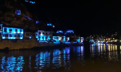 Amasya Kalesi ve Yalıboyu evleri maviye büründü